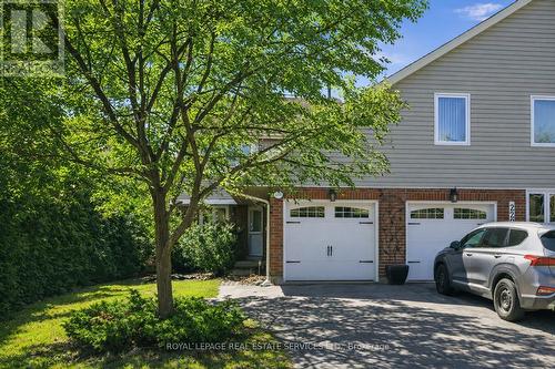 2202 MARGOT STREET  Oakville, ON L6H 3M1