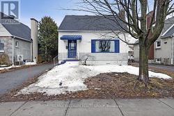 324 BLAKE BOULEVARD Ottawa, ON K1L 6L5