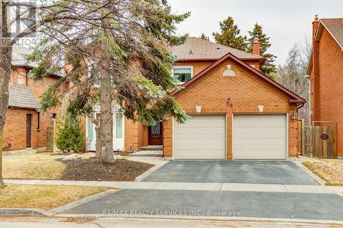 28 Chickadee Crescent, Brampton, ON - Outdoor