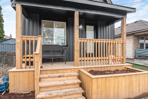7 Stapleton Avenue, Hamilton, ON - Outdoor With Deck Patio Veranda With Exterior
