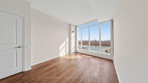 2205-15 Windermere Avenue, Toronto, ON - Indoor Photo Showing Other Room
