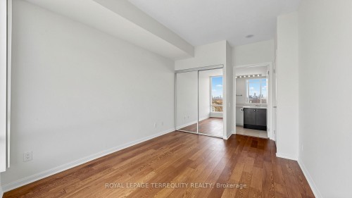2205-15 Windermere Avenue, Toronto, ON - Indoor Photo Showing Other Room