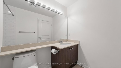 2205-15 Windermere Avenue, Toronto, ON - Indoor Photo Showing Bathroom