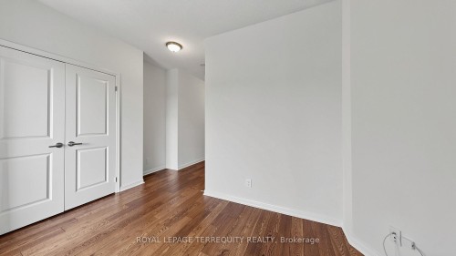 2205-15 Windermere Avenue, Toronto, ON - Indoor Photo Showing Other Room