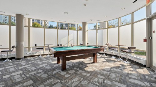 2205-15 Windermere Avenue, Toronto, ON - Indoor Photo Showing Other Room