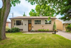 Mainfloor-42 Jubilee Crescent  Toronto, ON M9M 1L3
