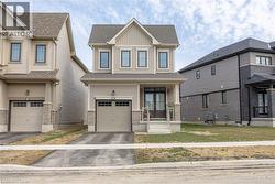 16 BRIGHTON Lane Thorold, ON L2V 0B7