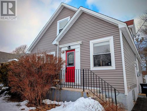 7 Cornwall Heights  St. John's, NL A1E 3G6