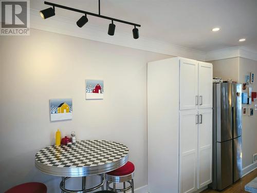 Breakfast nook - 7 Cornwall Heights, St. John'S, NL - Indoor