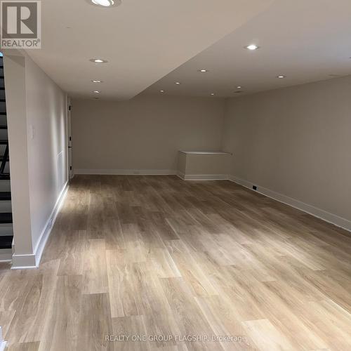 111 Higginbotham Crescent, Milton, ON - Indoor Photo Showing Other Room