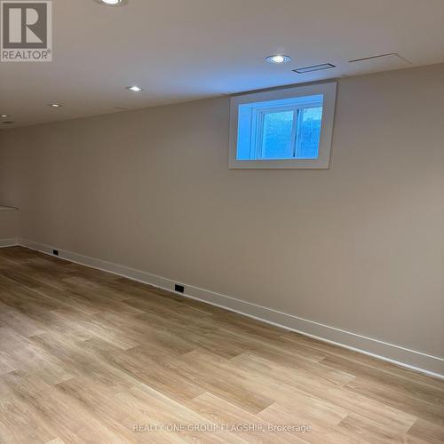 111 Higginbotham Crescent, Milton, ON - Indoor Photo Showing Other Room