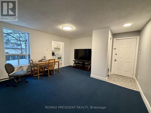 37 Bond Street S, Hamilton, ON - Indoor