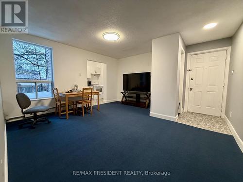 37 Bond Street S, Hamilton, ON - Indoor