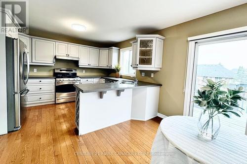 1836 Haycock Place, London North (North R), ON - Indoor Photo Showing Kitchen