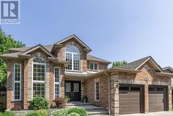 48 CRIMSON RIDGE ROAD Barrie, ON L4N 9S1