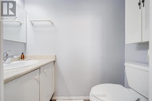 708 - 1359 White Oaks Boulevard, Oakville, ON - Indoor Photo Showing Bathroom