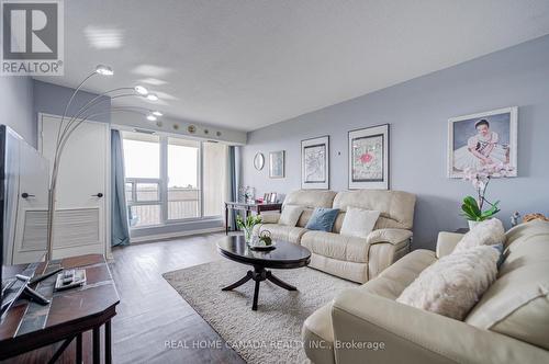 708 - 1359 White Oaks Boulevard, Oakville, ON - Indoor Photo Showing Living Room