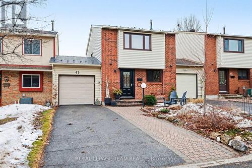 43 WHELAN DRIVE  Ottawa, ON K2J 2A3