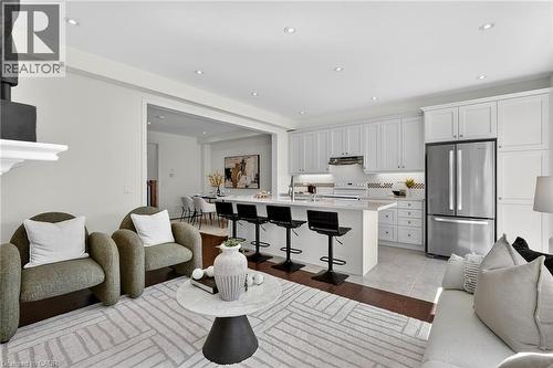 4 Beasley Grove, Ancaster, ON - Indoor Photo Showing Kitchen
