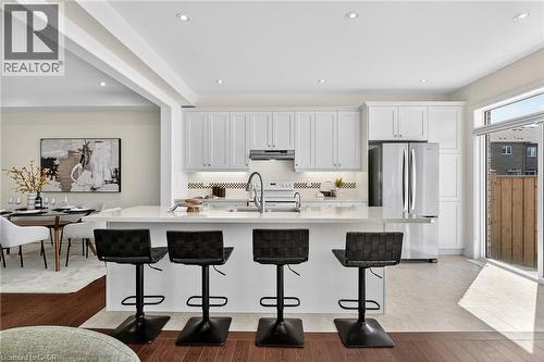 4 Beasley Grove, Ancaster, ON - Indoor Photo Showing Kitchen