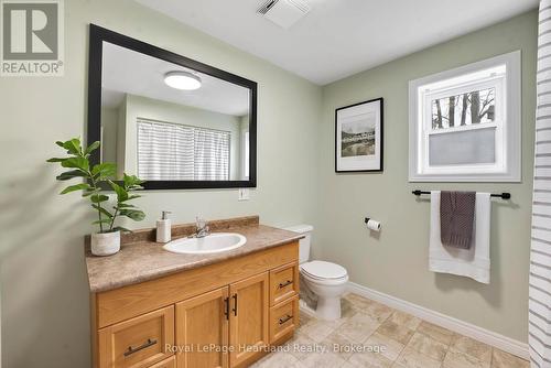 25 Lee Crescent, Goderich (Goderich (Town)), ON - Indoor Photo Showing Bathroom