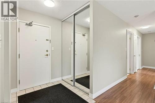 8 Main Street Unit# 101, Dundas, ON - Indoor Photo Showing Other Room