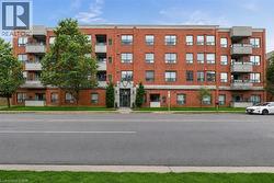 8 MAIN Street Unit# 101  Dundas, ON L9H 2P6