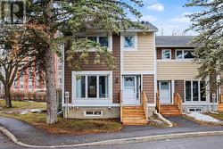 319 STOWE COURT  Ottawa, ON K2K 1Z6