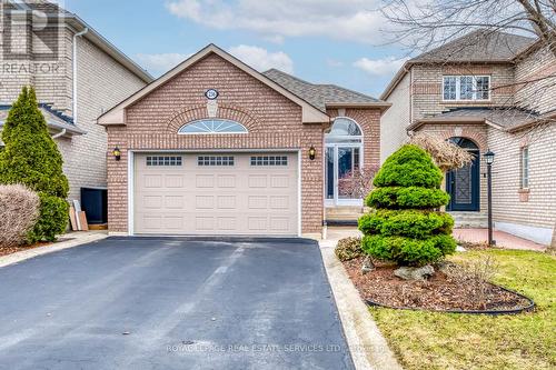 236 SLYWOOD CRESCENT  Vaughan, ON L6A 2P9