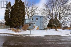 1 JOHN Avenue Paris, ON N3L 2S8