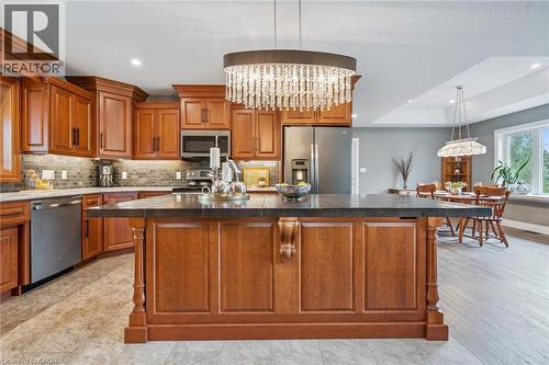 100 Harris Crescent, Mount Forest, ON - Indoor Photo Showing Kitchen