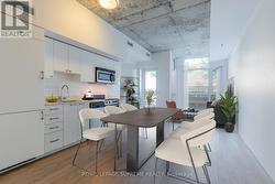 112 - 707 DOVERCOURT ROAD Toronto, ON M6H 0B5