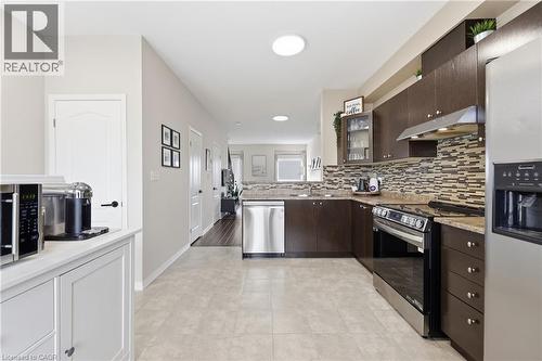 170 Dewitt Road Unit# 6, Hamilton, ON - Indoor Photo Showing Kitchen With Stainless Steel Kitchen With Upgraded Kitchen
