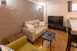 10264 Av. Merritt  Montréal (Ahuntsic-Cartierville), QC H2B 2K3