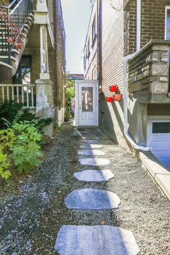 Entrée extérieure - 10264 Av. Merritt, Montréal (Ahuntsic-Cartierville), QC - Outdoor