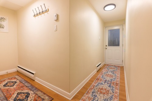Hall d'entrée/Vestibule - 10264 Av. Merritt, Montréal (Ahuntsic-Cartierville), QC - Indoor Photo Showing Other Room