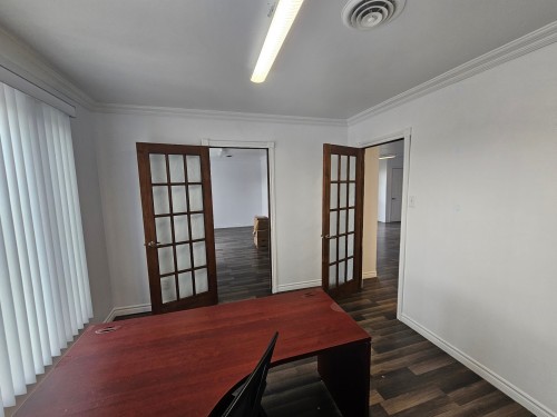 Bureau - 103-933 Rue St-Michel, Terrebonne (Terrebonne), QC - Indoor Photo Showing Other Room