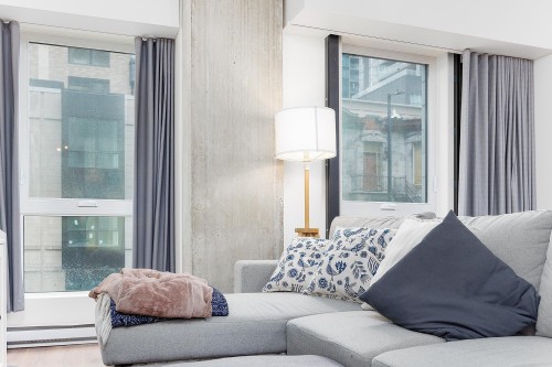 Salon - 211-1200 Rue Crescent, Montréal (Ville-Marie), QC - Indoor Photo Showing Bedroom