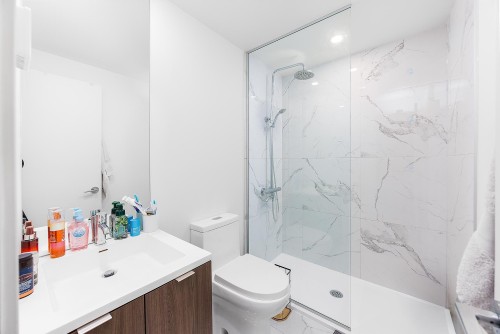 Salle de bains - 211-1200 Rue Crescent, Montréal (Ville-Marie), QC - Indoor Photo Showing Bathroom