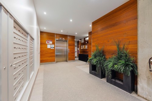 Entrée extérieure - 211-1200 Rue Crescent, Montréal (Ville-Marie), QC - Indoor Photo Showing Other Room