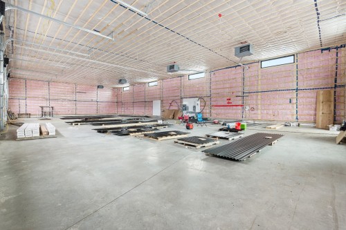 Intérieur - 305 Rue Du Camionneur, Saint-Isidore, QC - Indoor Photo Showing Garage
