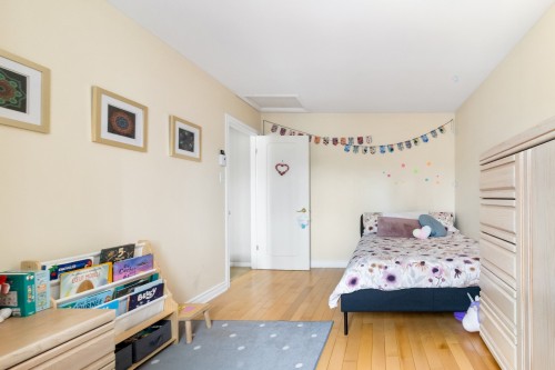 Chambre à coucher - 1 Rue Du Sphinx, Kirkland, QC - Indoor Photo Showing Bedroom