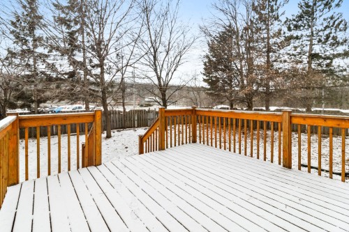 Cour - 1 Rue Du Sphinx, Kirkland, QC - Outdoor With Deck Patio Veranda