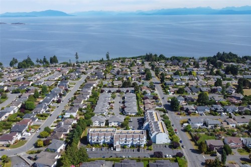 102A-6231 Blueback Rd  Nanaimo, BC V9V 1J3