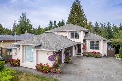 779 Mulholland Dr Parksville, BC V9P 2K4