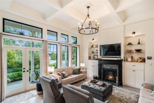 3943 Dillman Rd, Campbell River, BC 