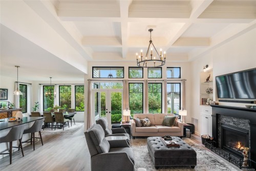 3943 Dillman Rd, Campbell River, BC 