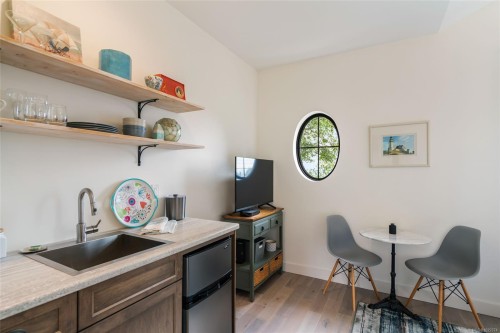 3943 Dillman Rd, Campbell River, BC 