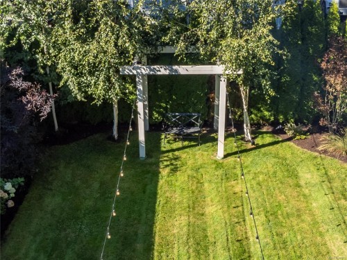 3943 Dillman Rd, Campbell River, BC 