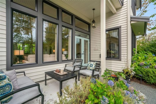 3943 Dillman Rd, Campbell River, BC 